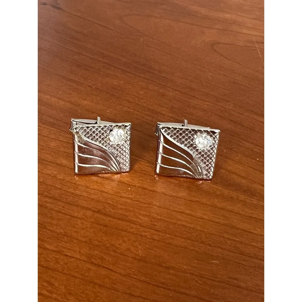 Vintage Mens Silver Tone Textured Cufflinks and Tie Clip Set with Clear Crystal